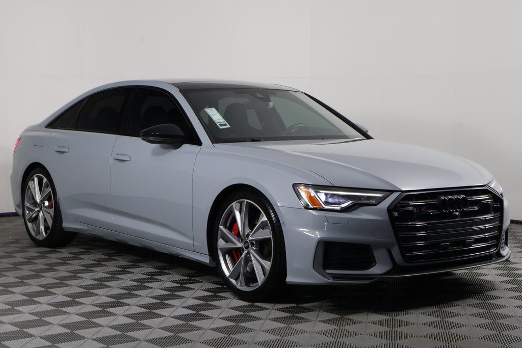 Thumbnail: 2023 Audi S6 - 3