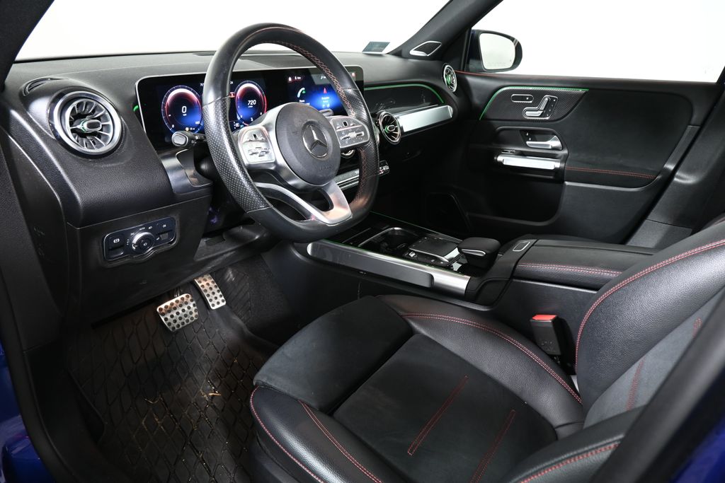 Thumbnail: 2021 Mercedes-Benz GLB - 4