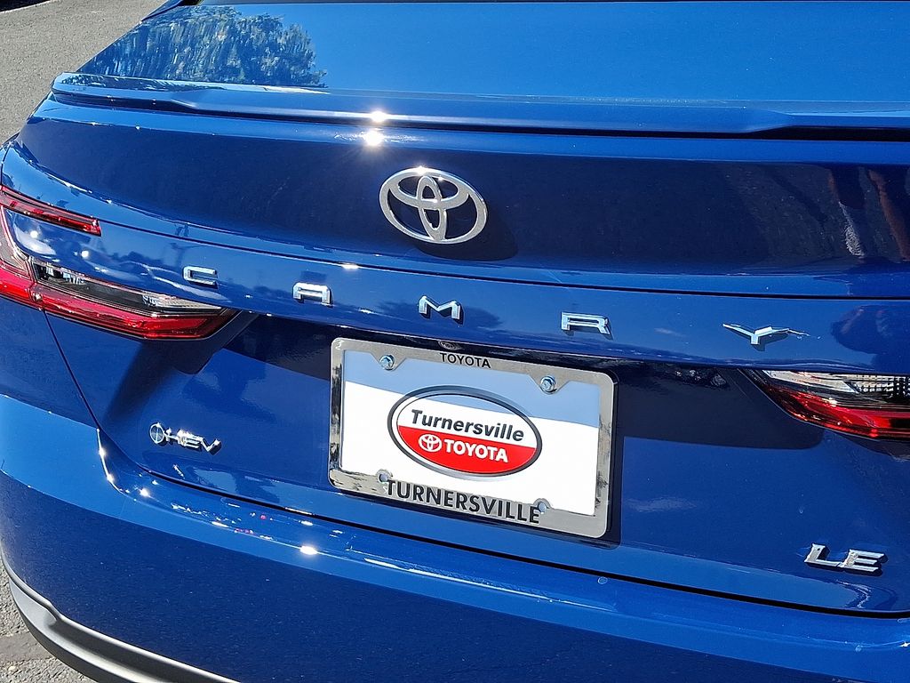 Thumbnail: 2025 Toyota Camry - 30
