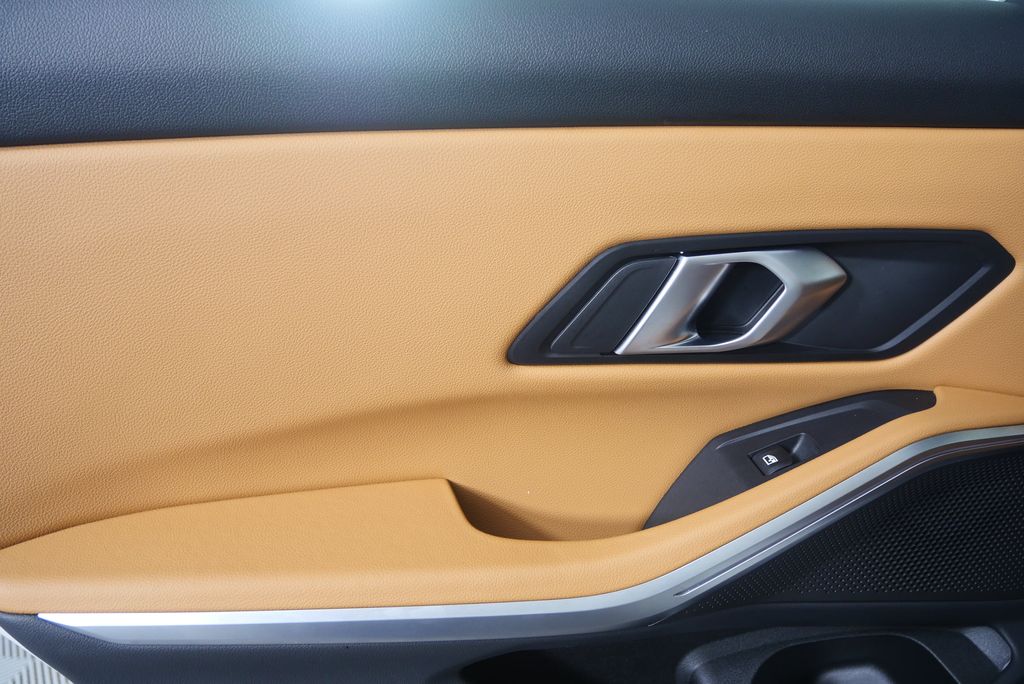 Thumbnail: 2025 BMW 3 Series - 14