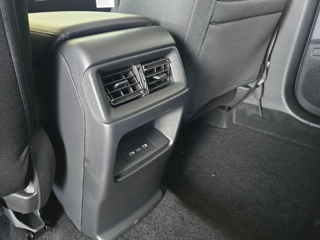 Thumbnail: 2026 Honda CR-V - 25