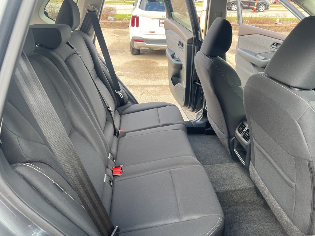2023 Nissan Rogue S photo