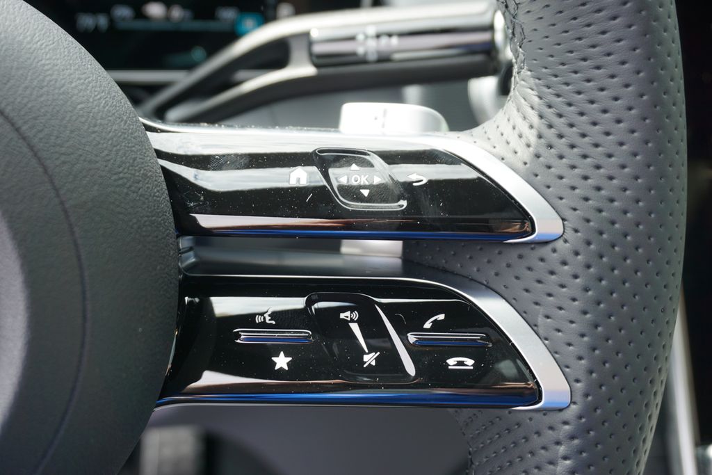 2025 Mercedes-Benz GLC 350 24