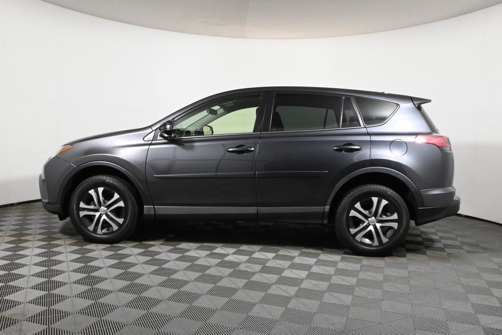 Thumbnail: 2018 Toyota RAV4 - 2
