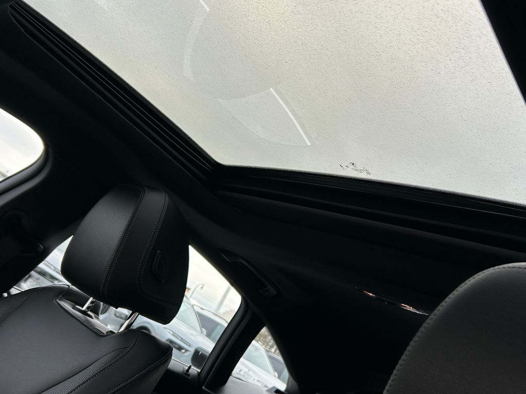 Thumbnail: 2025 BMW i4 - 16