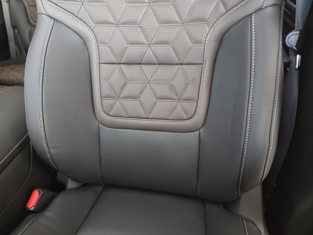 2026 Nissan Armada Platinum - 9