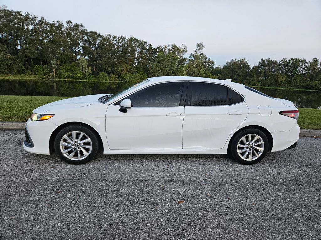 2023 Toyota Camry LE 2