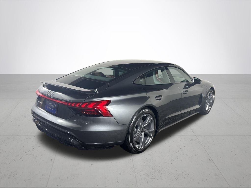 2024 Audi e-tron GT Premium Plus