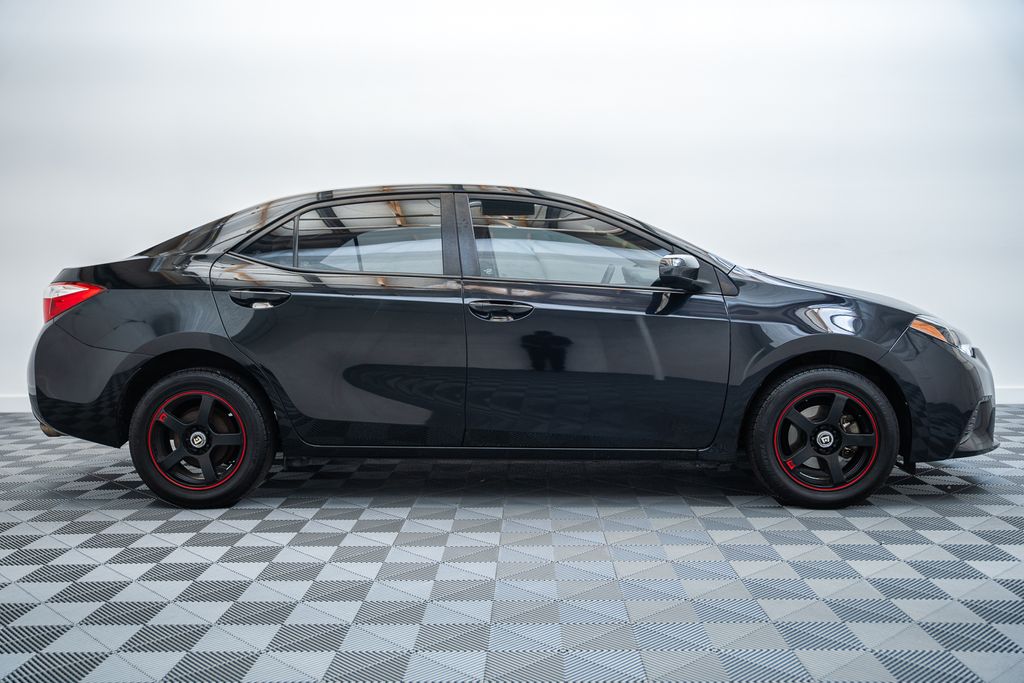 ToyotaCorolla4