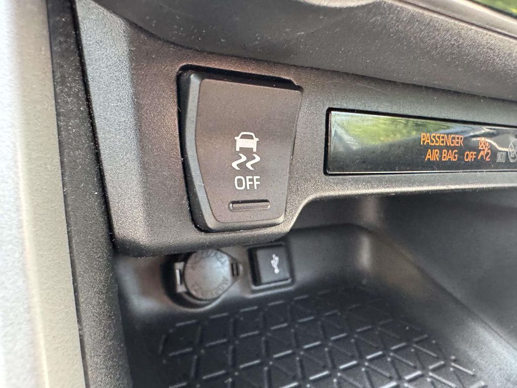 Used 2020 Toyota RAV4 SUV