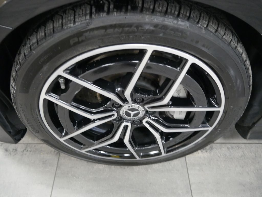 Thumbnail: 2023 Mercedes-Benz E-Class - 11