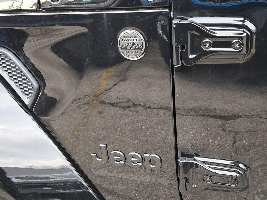 New 2026 Jeep Wrangler SUV