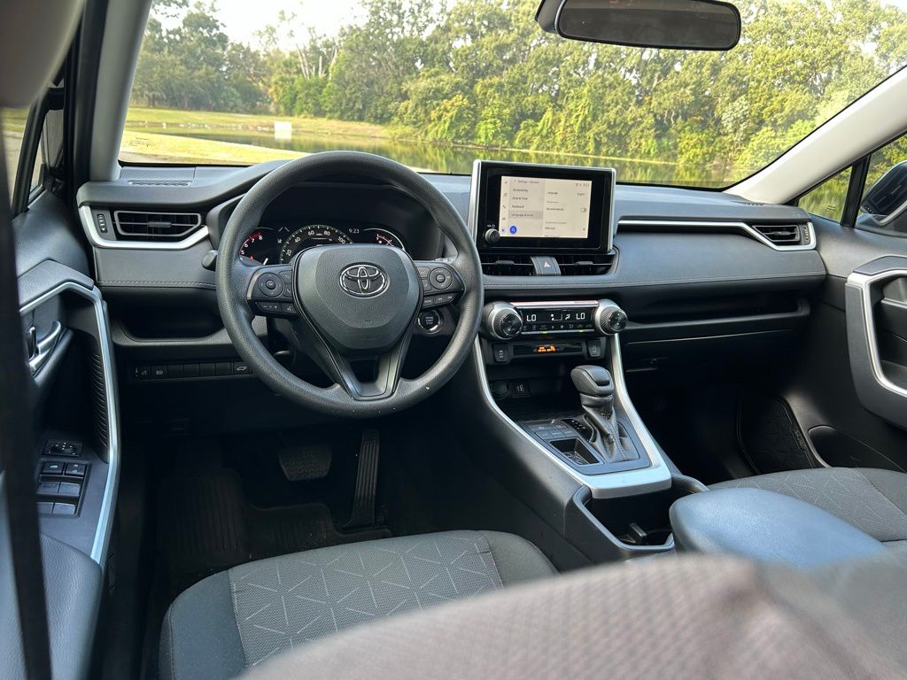 Thumbnail: 2024 Toyota RAV4 - 12