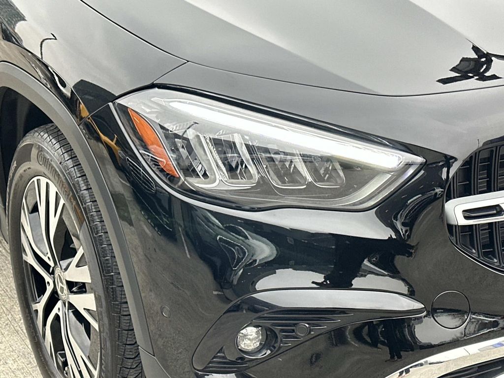 Thumbnail: 2025 Mercedes-Benz GLA - 4