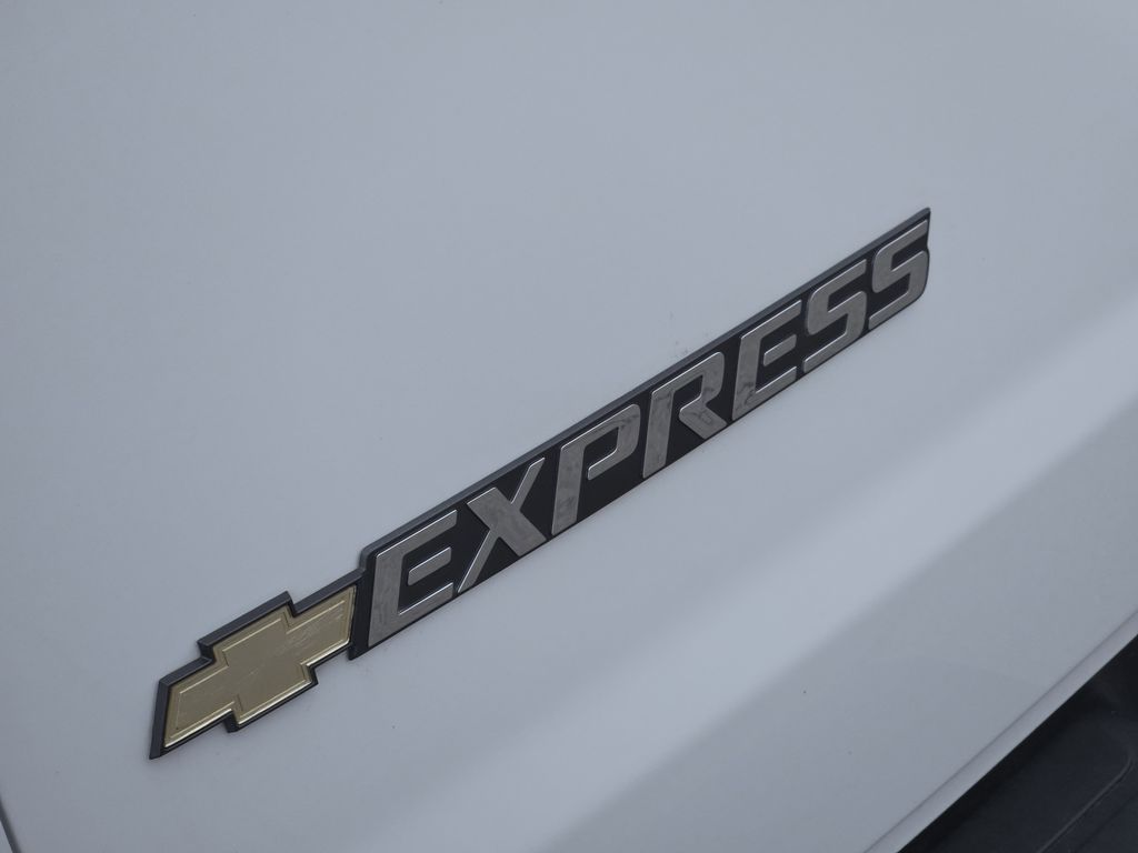 2023 Chevrolet Express 3500