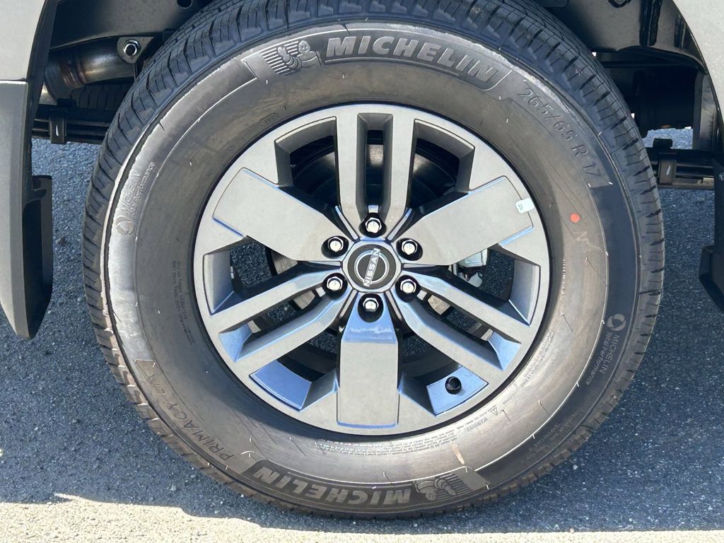 2026 Nissan Frontier SV - Photo 7