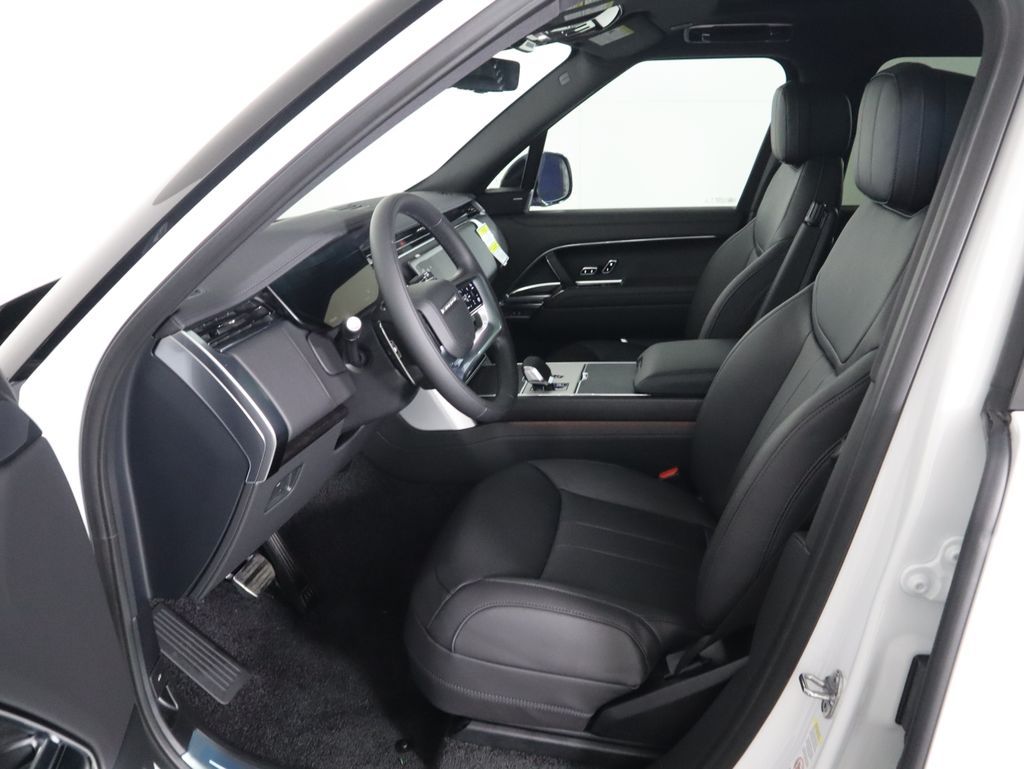 Thumbnail: 2026 Land Rover Range Rover - 20