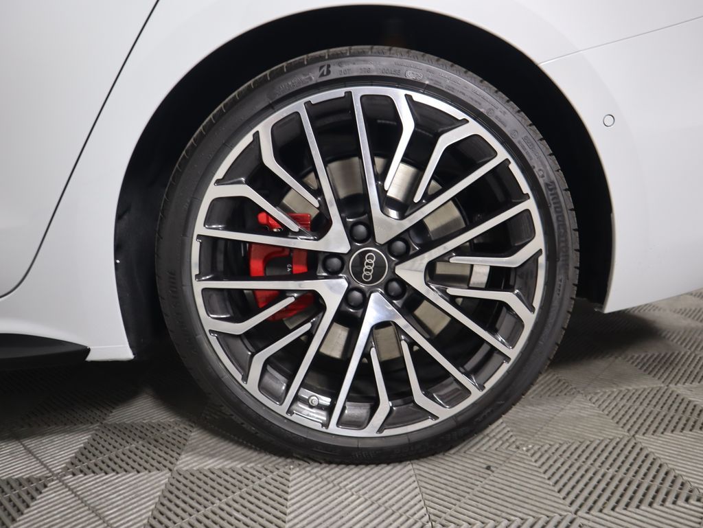 Thumbnail: 2025 Audi S5 - 32