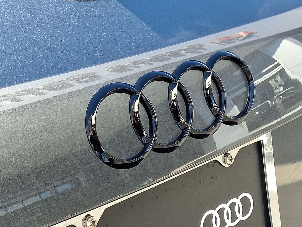 Thumbnail: 2025 Audi Q3 - 29