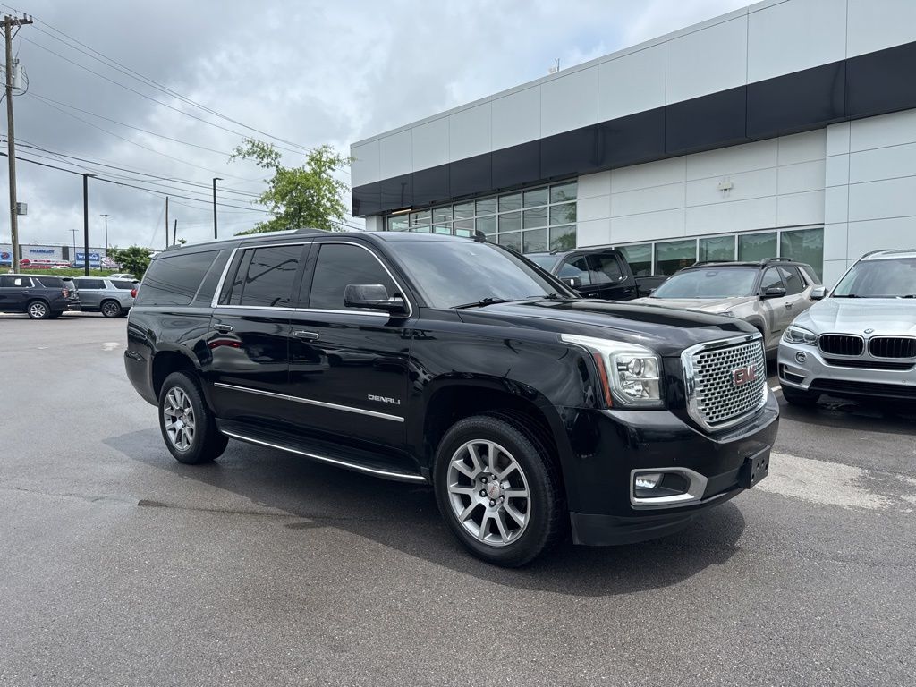 2017 GMC Yukon Denali 2WD's photo