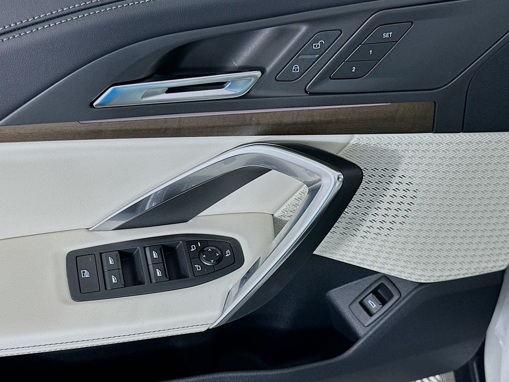 Thumbnail: 2026 BMW X1 - 20