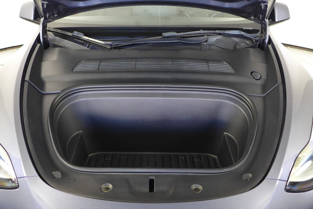 Thumbnail: 2022 Tesla Model Y - 6