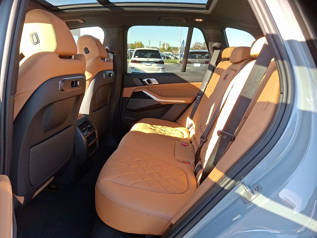 Thumbnail: 2026 BMW X5 - 5