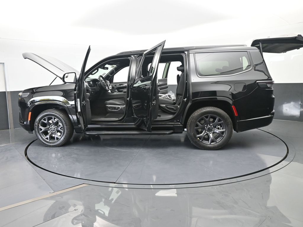 New 2026 High Gloss Black Jeep Limited image 72