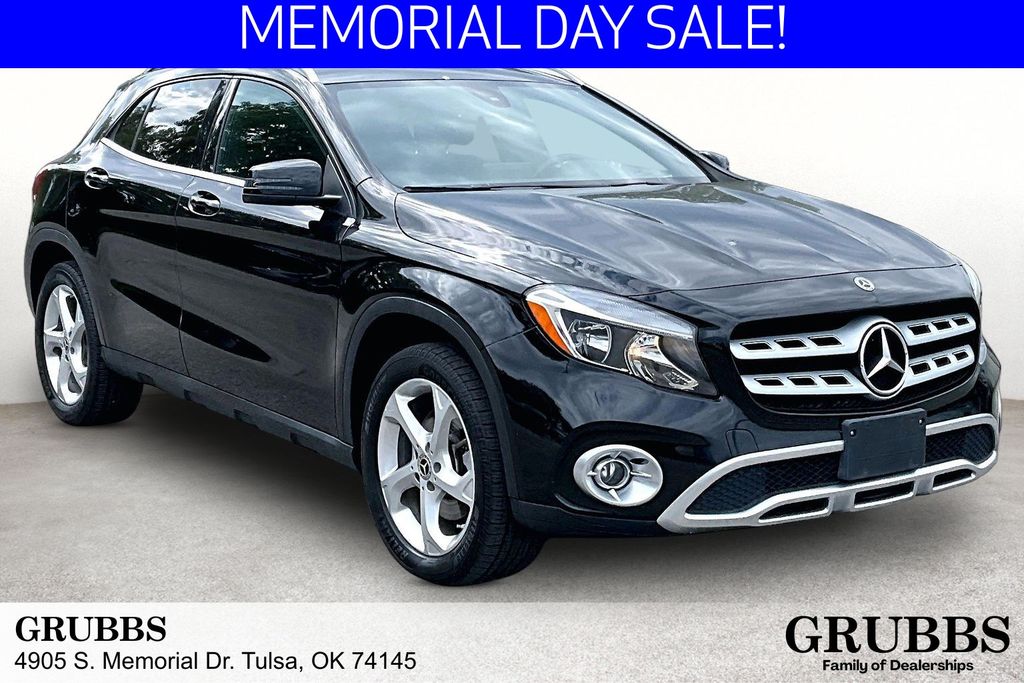 Night Black 2019 Mercedes-Benz GLA 250 FWD SUV / Crossover Front-Wheel Drive 7-Speed Automatic