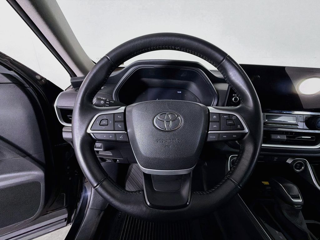 Used 2025 Toyota Grand Highlander SUV