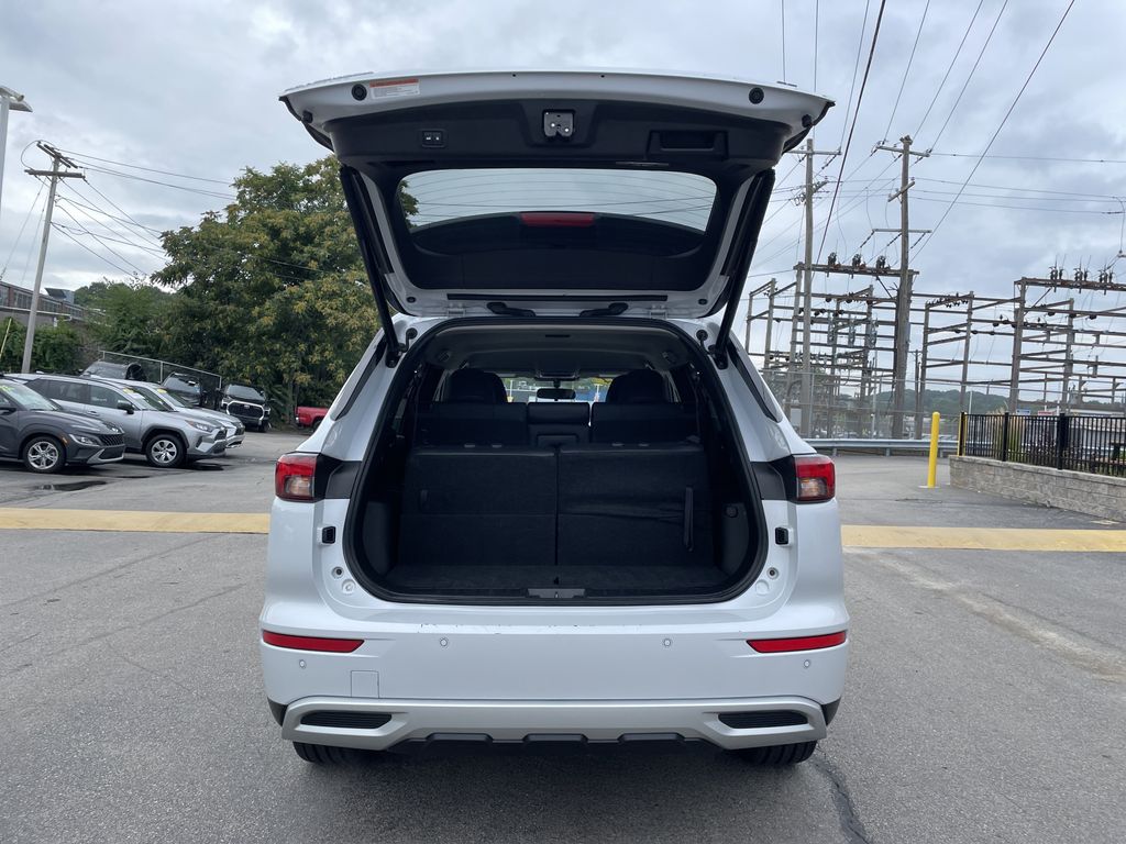 Used 2024 Mitsubishi Outlander SUV