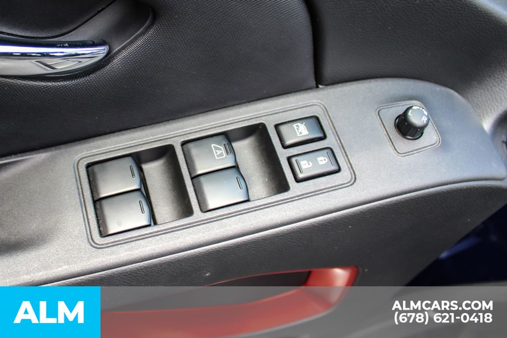 Used 2023 Blue Nissan PRO-X image 39