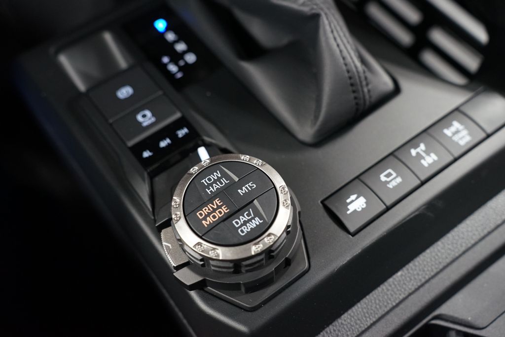 Thumbnail: 2026 Toyota 4Runner - 26