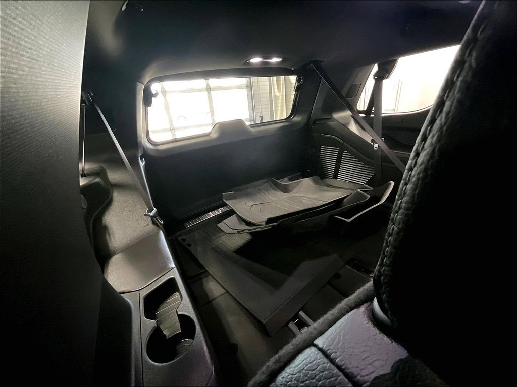 2024 GMC Yukon — photo 17
