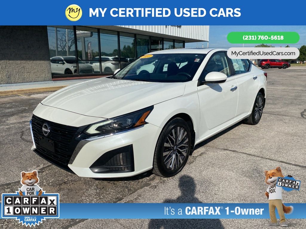 Pearl White Tricoat 2023 Nissan Altima Sedan All-Wheel Drive Continuously Variable Transmission