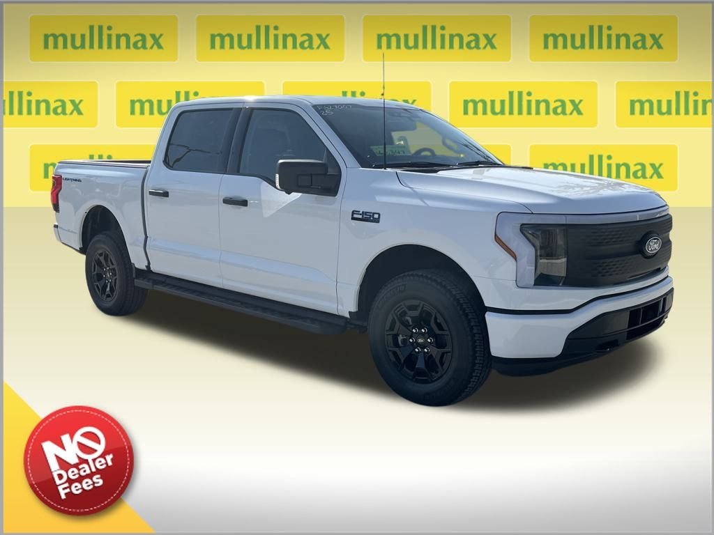 2025 Ford F-150 Lightning XLT's photo