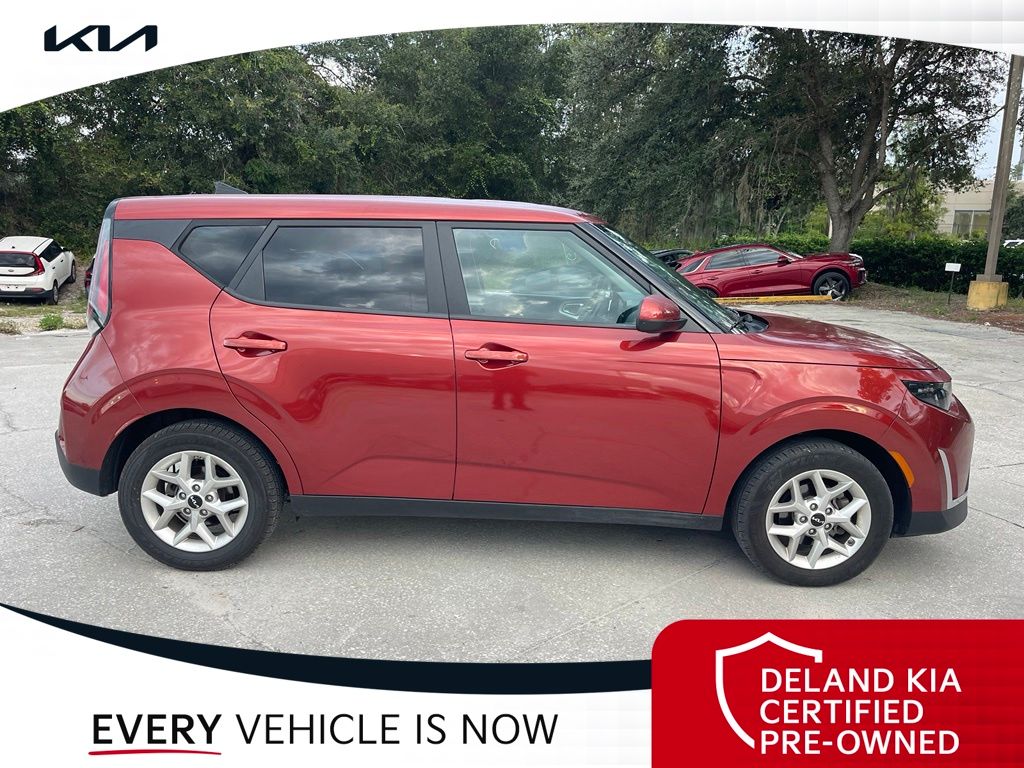 2024 Kia Soul LX - Photo 10