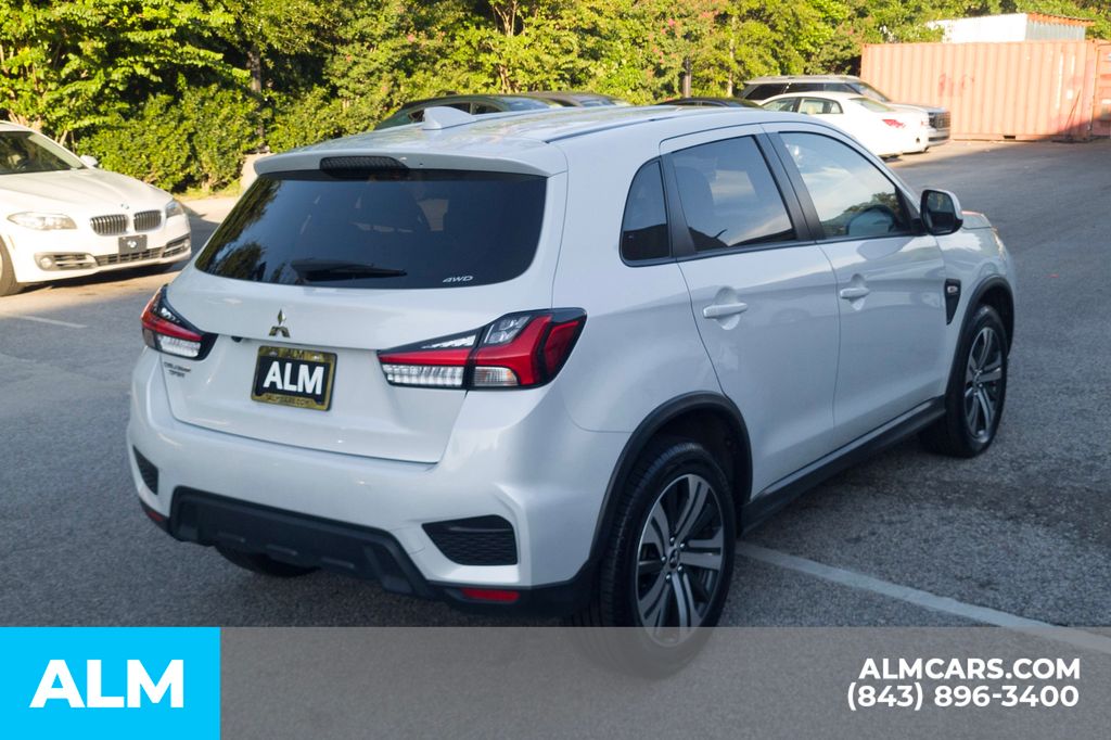 Used 2024 White Mitsubishi 2.0 ES image 5