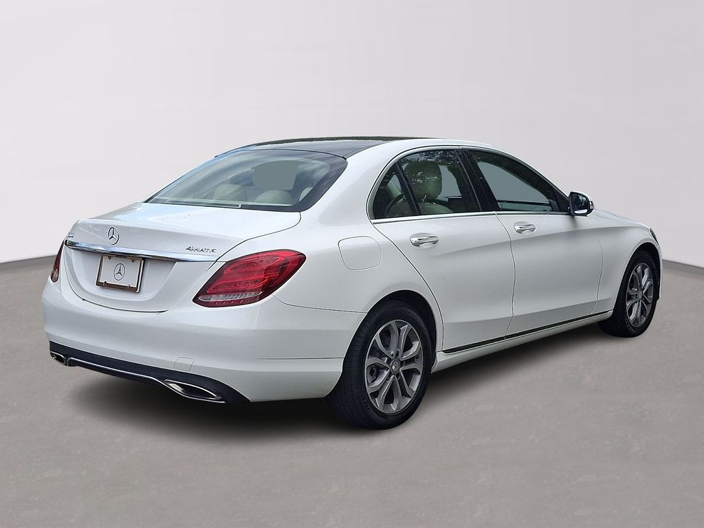 Thumbnail: 2015 Mercedes-Benz C-Class - 4