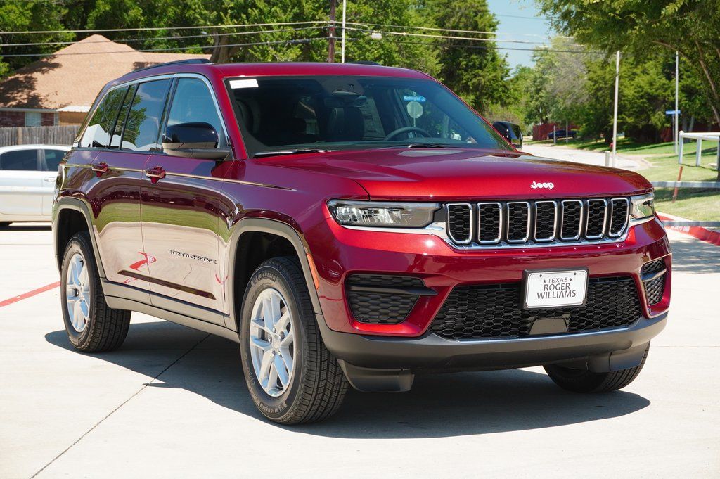 New Car 2025 Jeep Grand Cherokee  Laredo X For Sale Under $40,000 In Weatherford, Texas