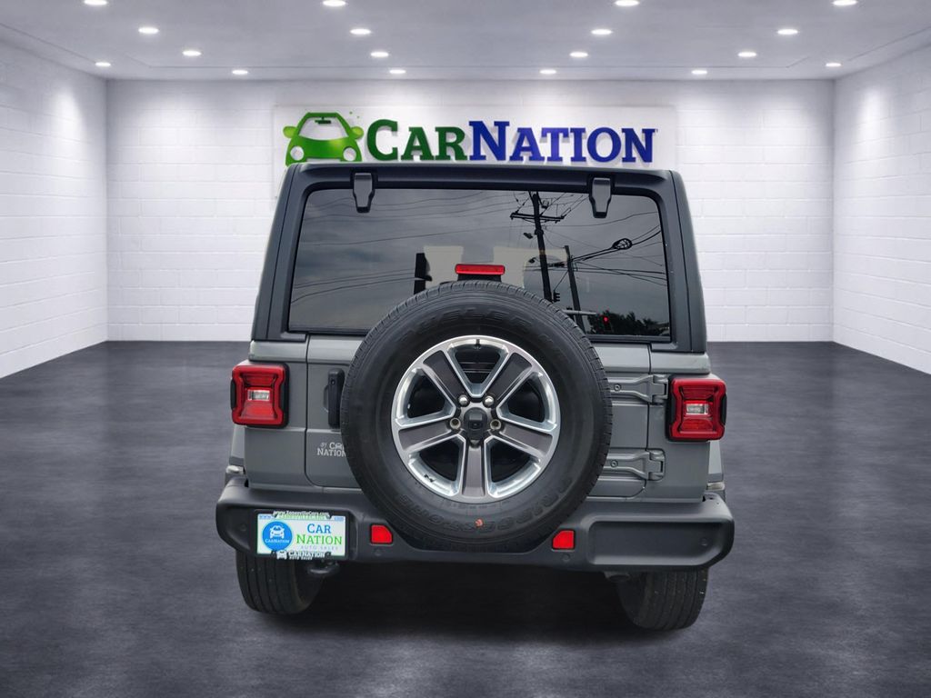 Photo 4 of 2021 Jeep Wrangler Unlimited Sahara