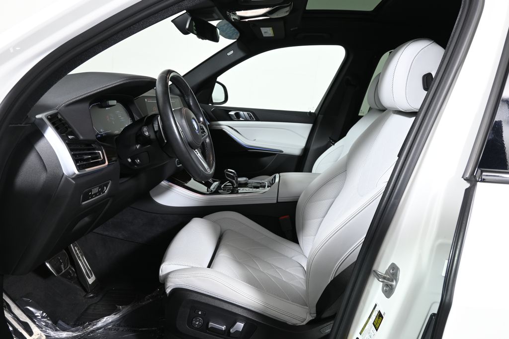 Thumbnail: 2023 BMW X5 - 3