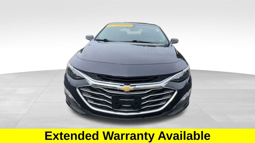 2023 Chevrolet Malibu LT photo