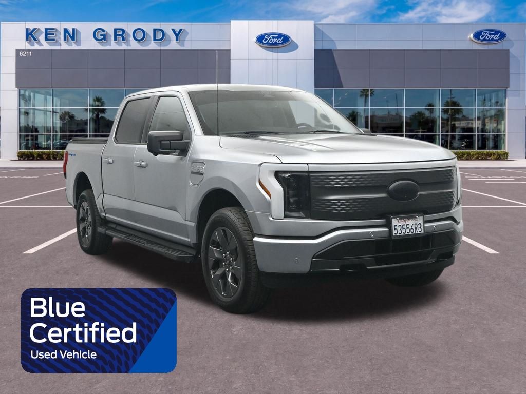 2022 Ford F-150 Lightning XLT SuperCrew AWD