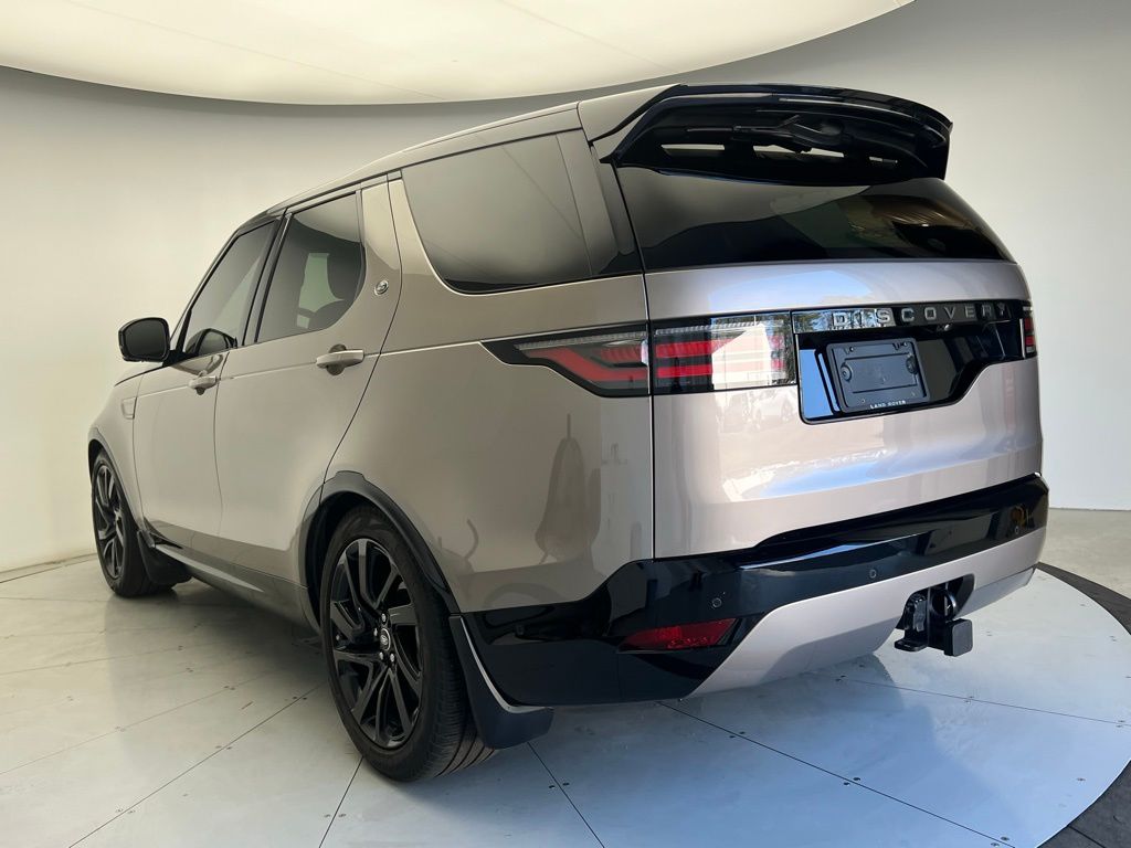 Thumbnail: 2025 Land Rover Discovery - 4