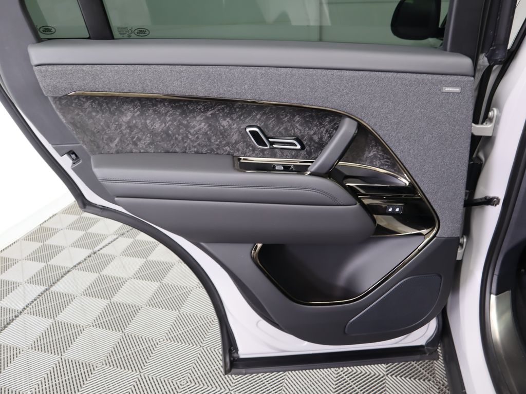 Thumbnail: 2023 Land Rover Range Rover Sport - 27