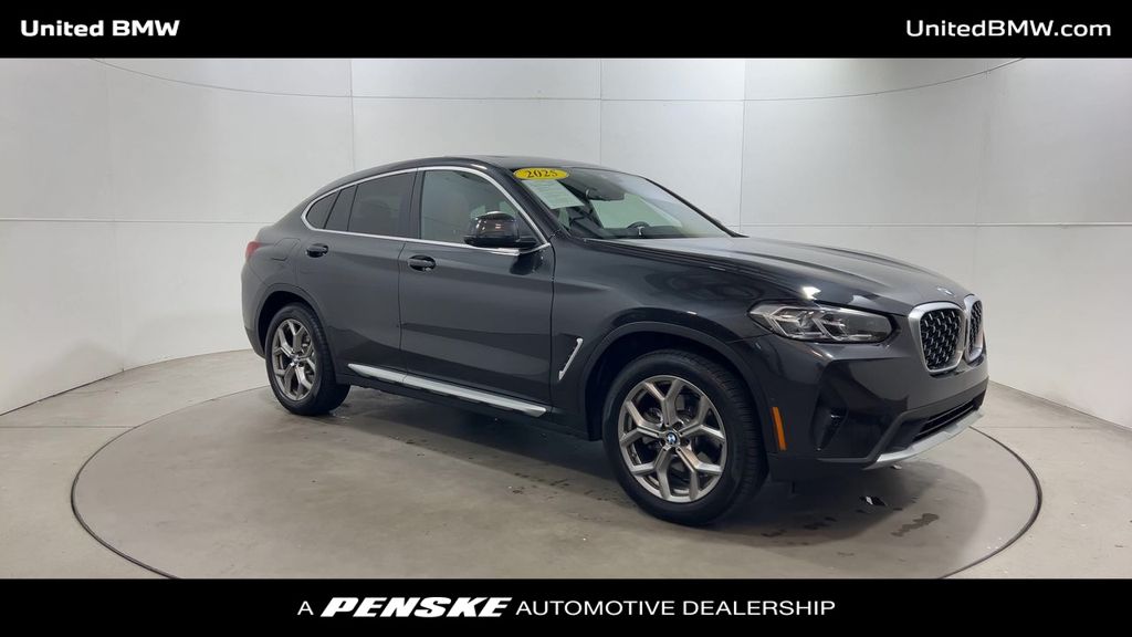 Thumbnail: 2025 BMW X4 - 2