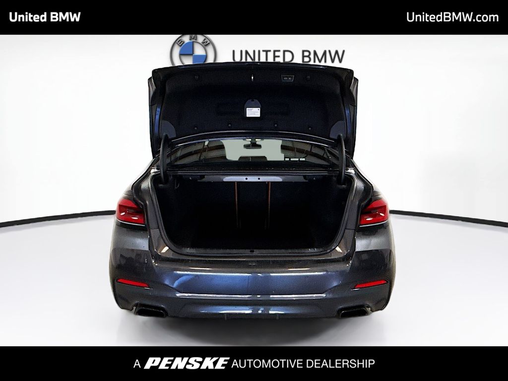 Thumbnail: 2023 BMW 5 Series - 14