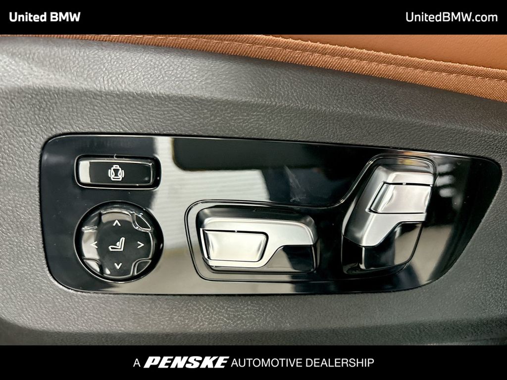 2026 BMW X7 xDrive40i 12