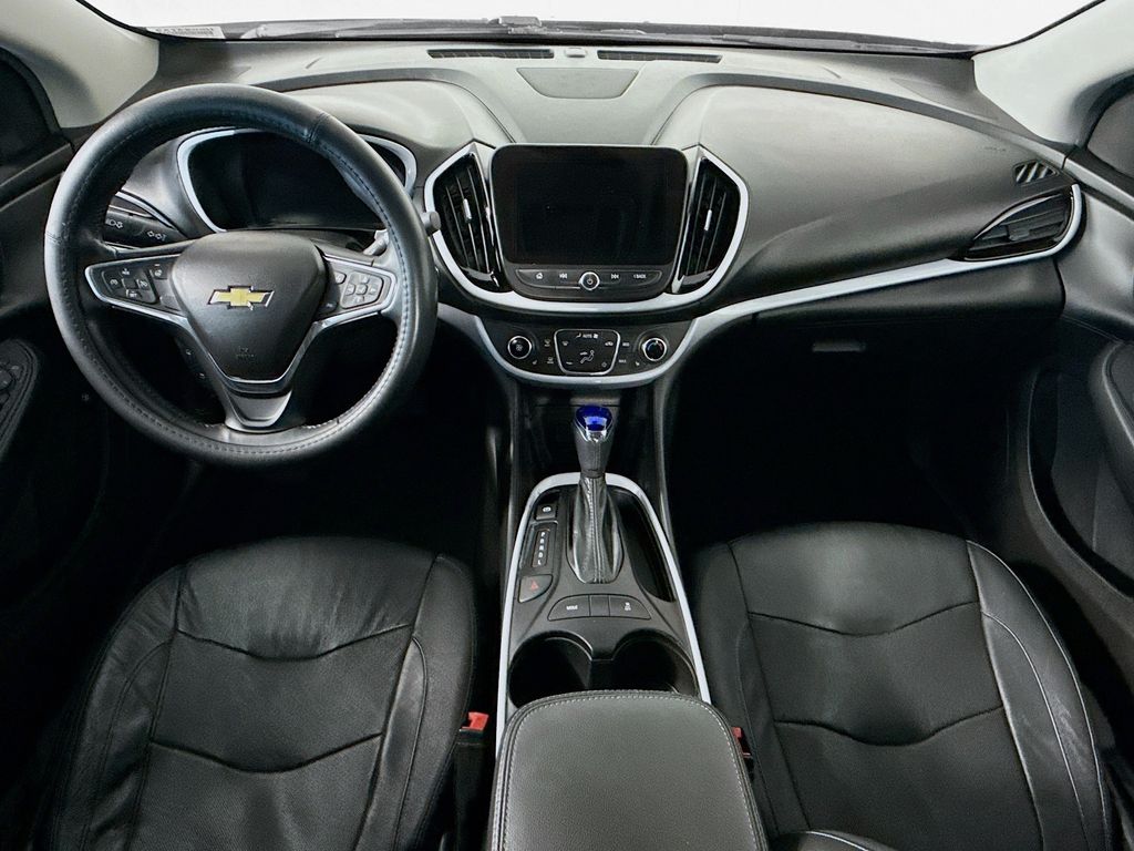 Thumbnail: 2016 Chevrolet Volt - 13